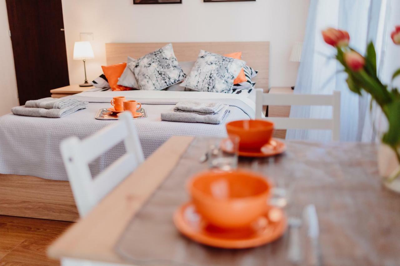 Garden Apartment Krasków Εξωτερικό φωτογραφία